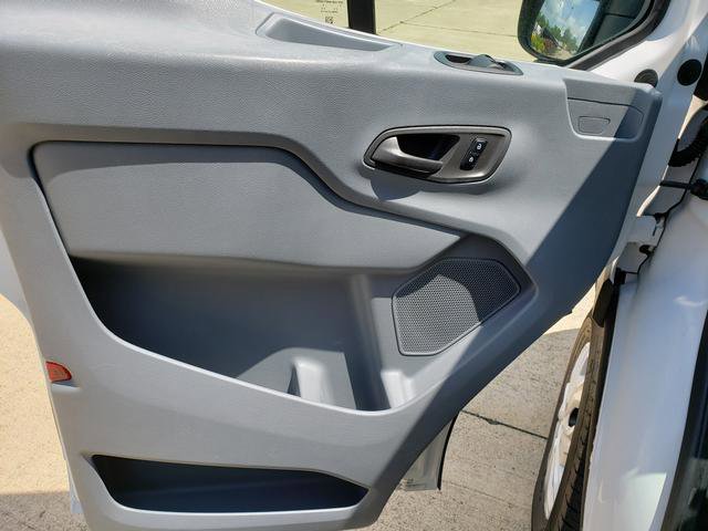 Used 2015 Ford Transit 350 XLT RWD image 11