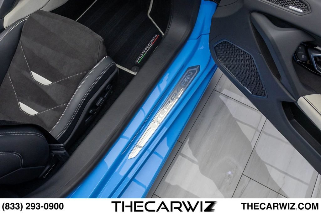 Used 2024 Lamborghini Huracan EVO AWD/4WD image 78