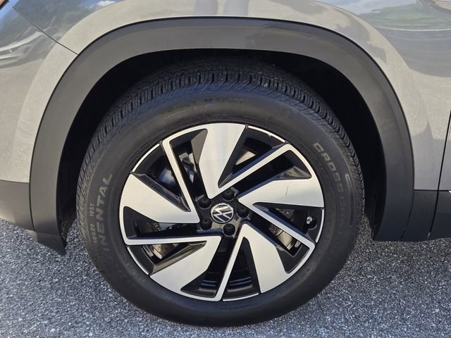 Certified 2025 Volkswagen Atlas SEL image 13