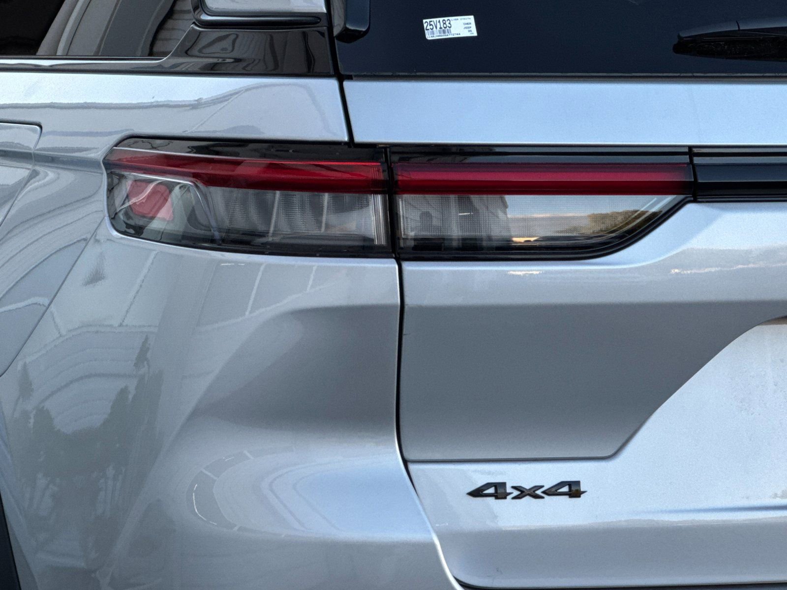 New 2025 Jeep Grand Cherokee Altitude w/ Trailer Tow Package image 26