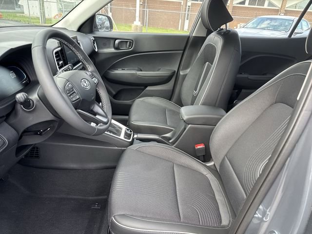 New 2026 Hyundai Venue SEL FWD image 19