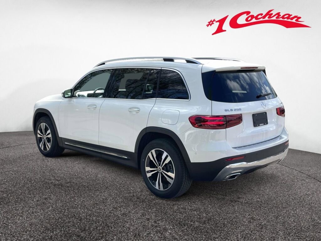 New 2026 Mercedes-Benz GLB 250 4MATIC image 9