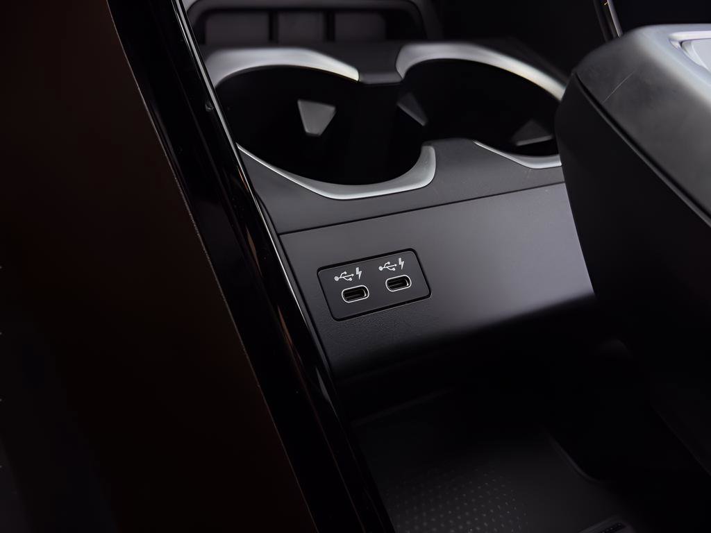 Used 2024 BMW X1 M35i w/ M Sport Professional Package image 16