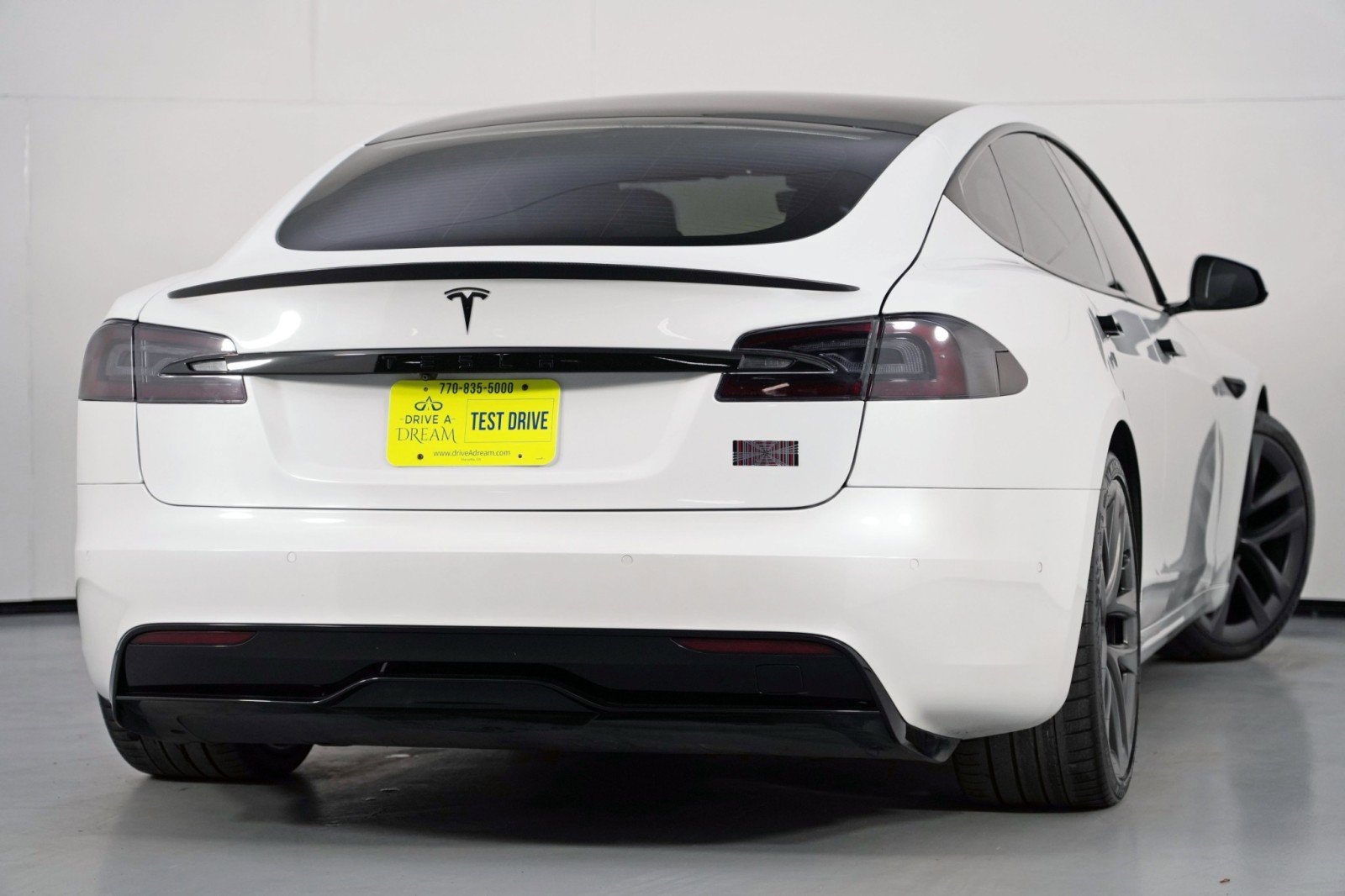 Used 2021 Tesla Model S Plaid image 5