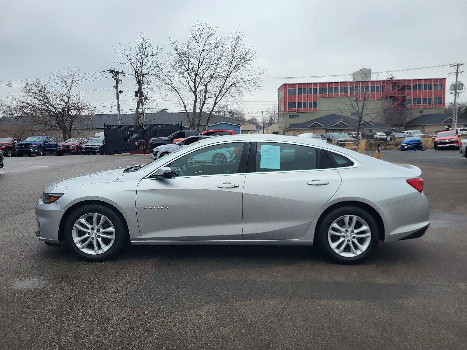 Used 2018 Chevrolet Malibu LT image 6