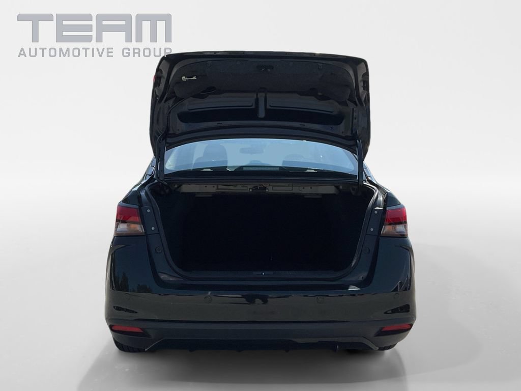 Used 2025 Nissan Versa SV FWD image 10