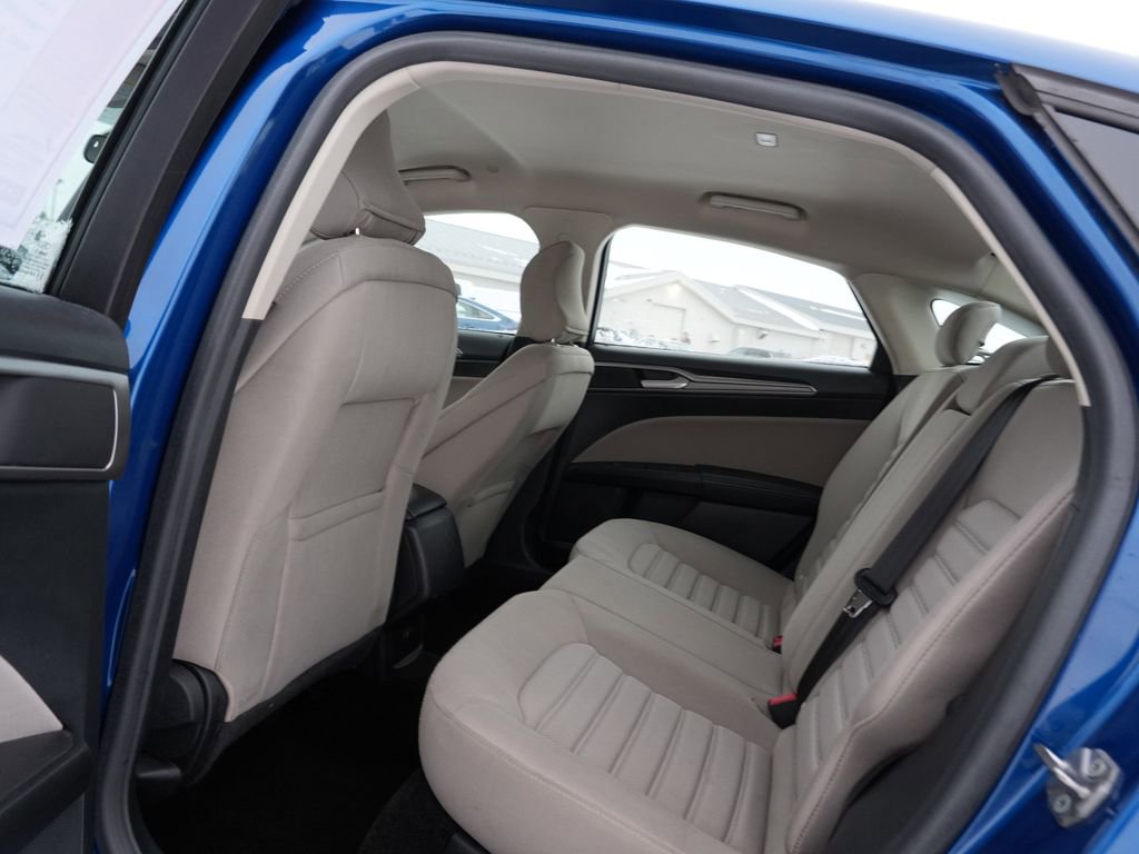 Used 2018 Ford Fusion S image 19