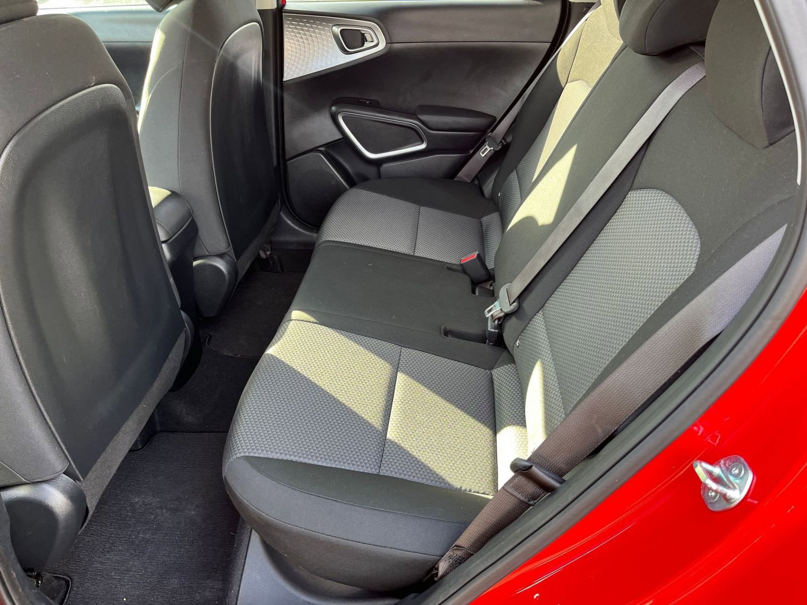 Used 2025 Kia Soul LX w/ LX Technology Package image 22