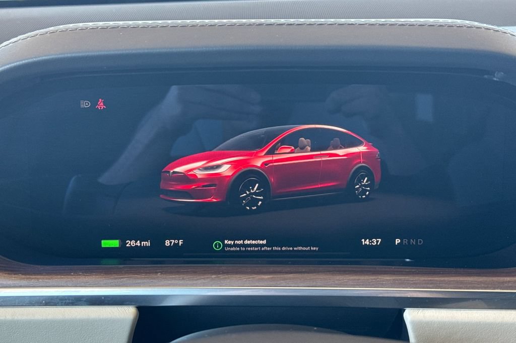 Used 2022 Tesla Model X AWD/4WD image 22
