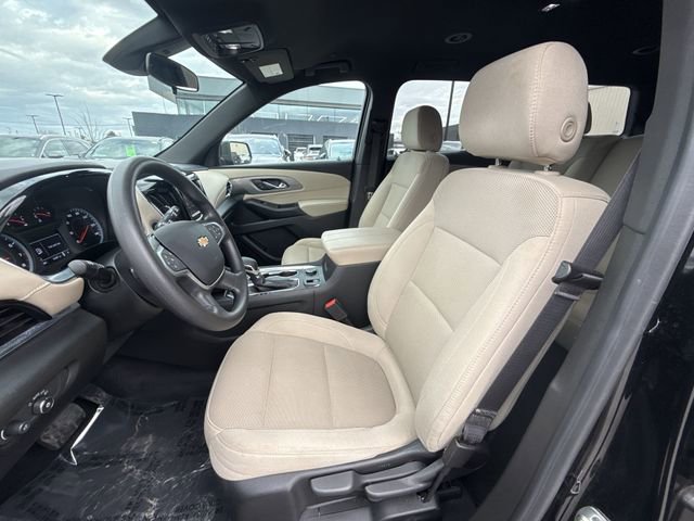 Used 2023 Chevrolet Traverse LS image 11