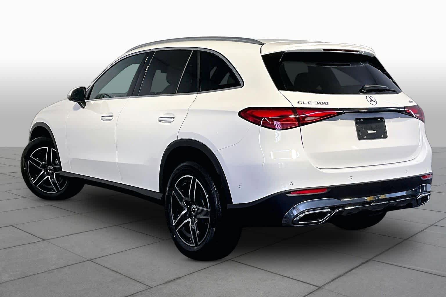 New 2026 Mercedes-Benz GLC 300 4MATIC image 3
