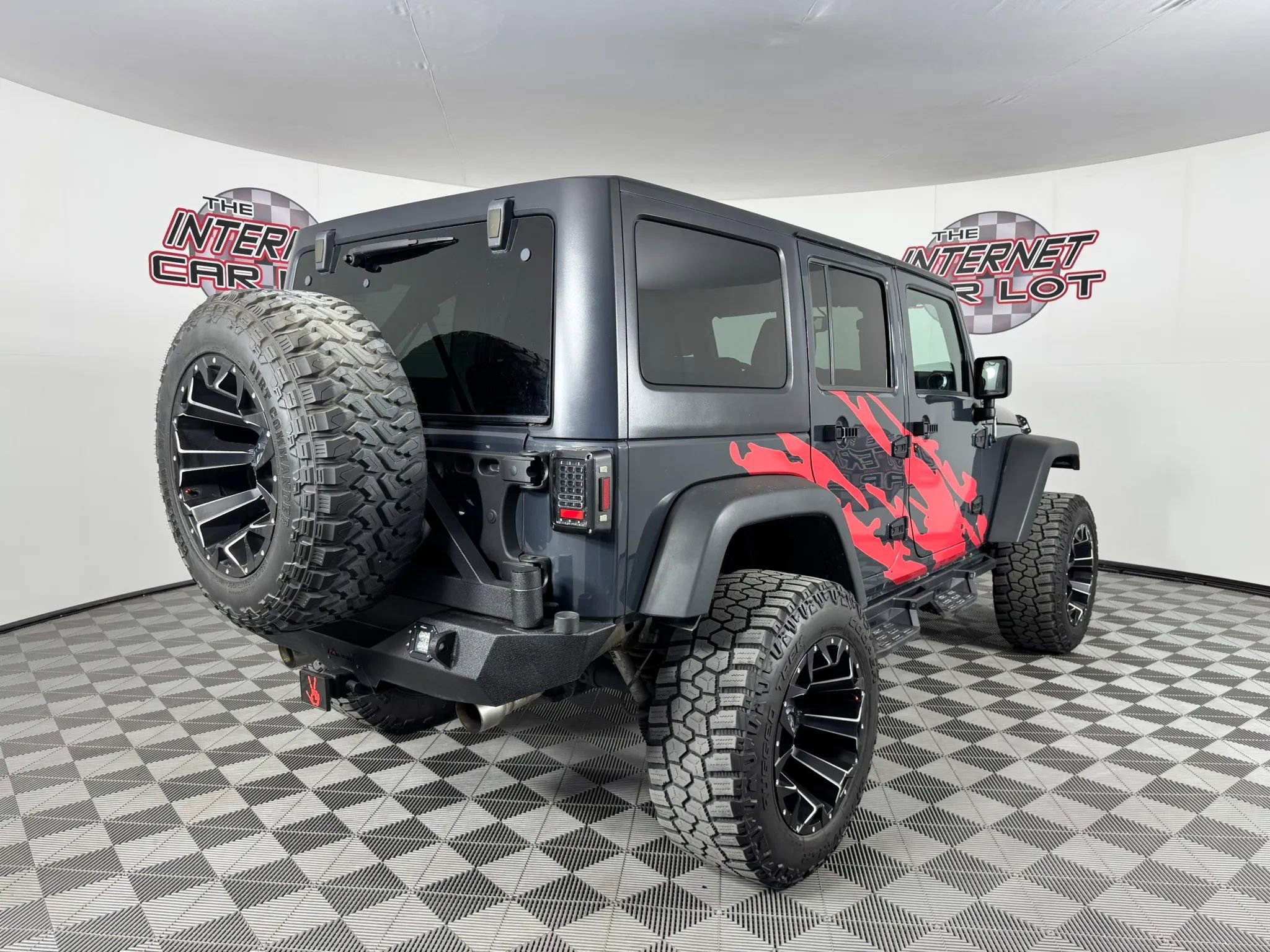 Used 2016 Jeep Wrangler Unlimited Rubicon AWD/4WD image 7