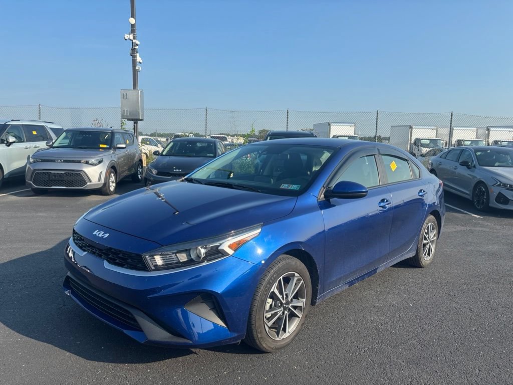 Certified 2022 Kia Forte LXS FWD image 7