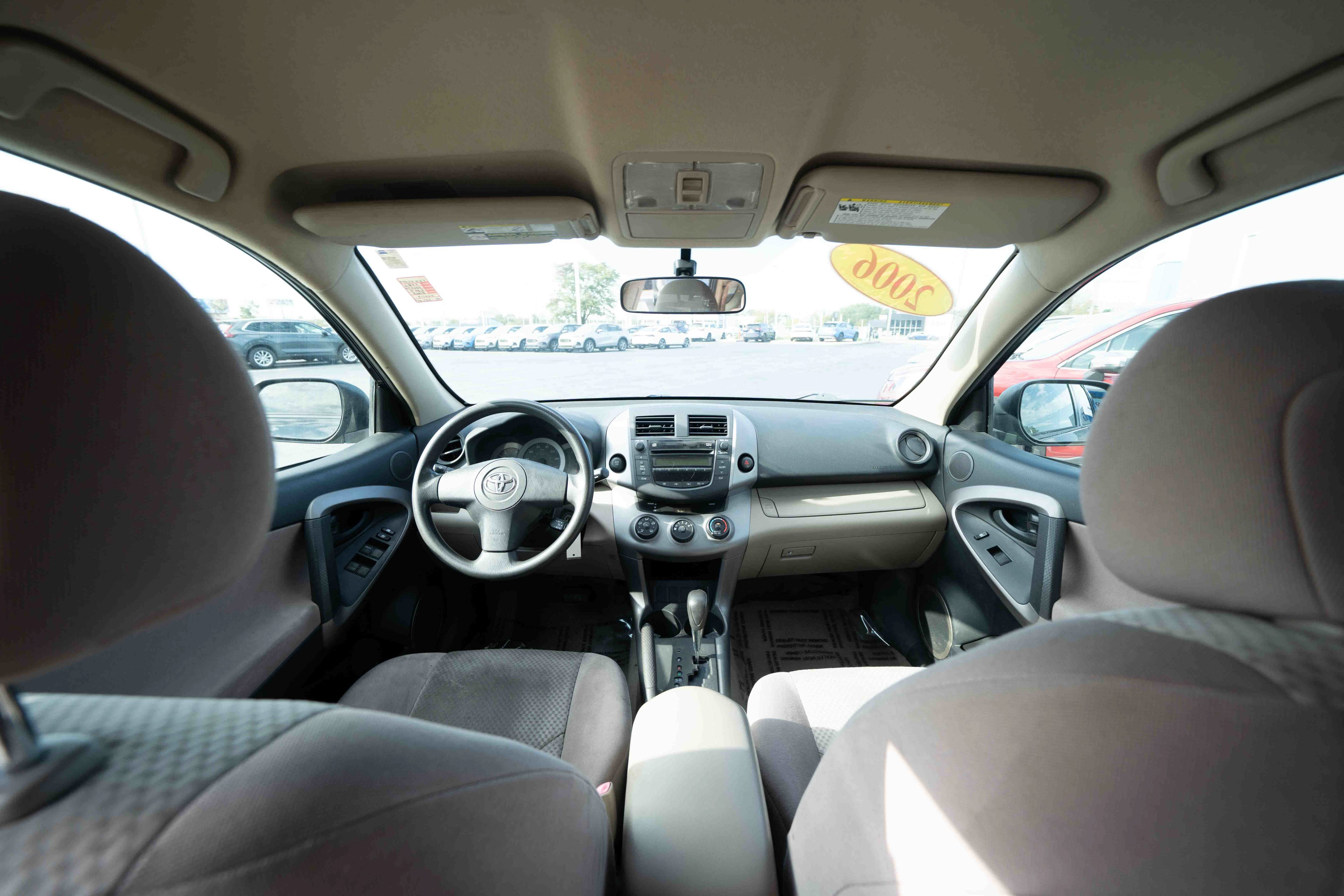 Used 2006 Toyota RAV4 2WD image 19