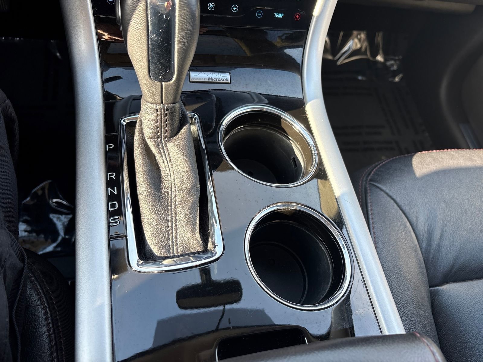 Used 2014 Ford Edge Limited w/ Equipment Group 301A AWD/4WD image 18