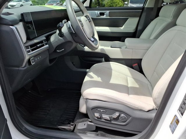Used 2024 Hyundai Santa Fe Calligraphy AWD/4WD image 9