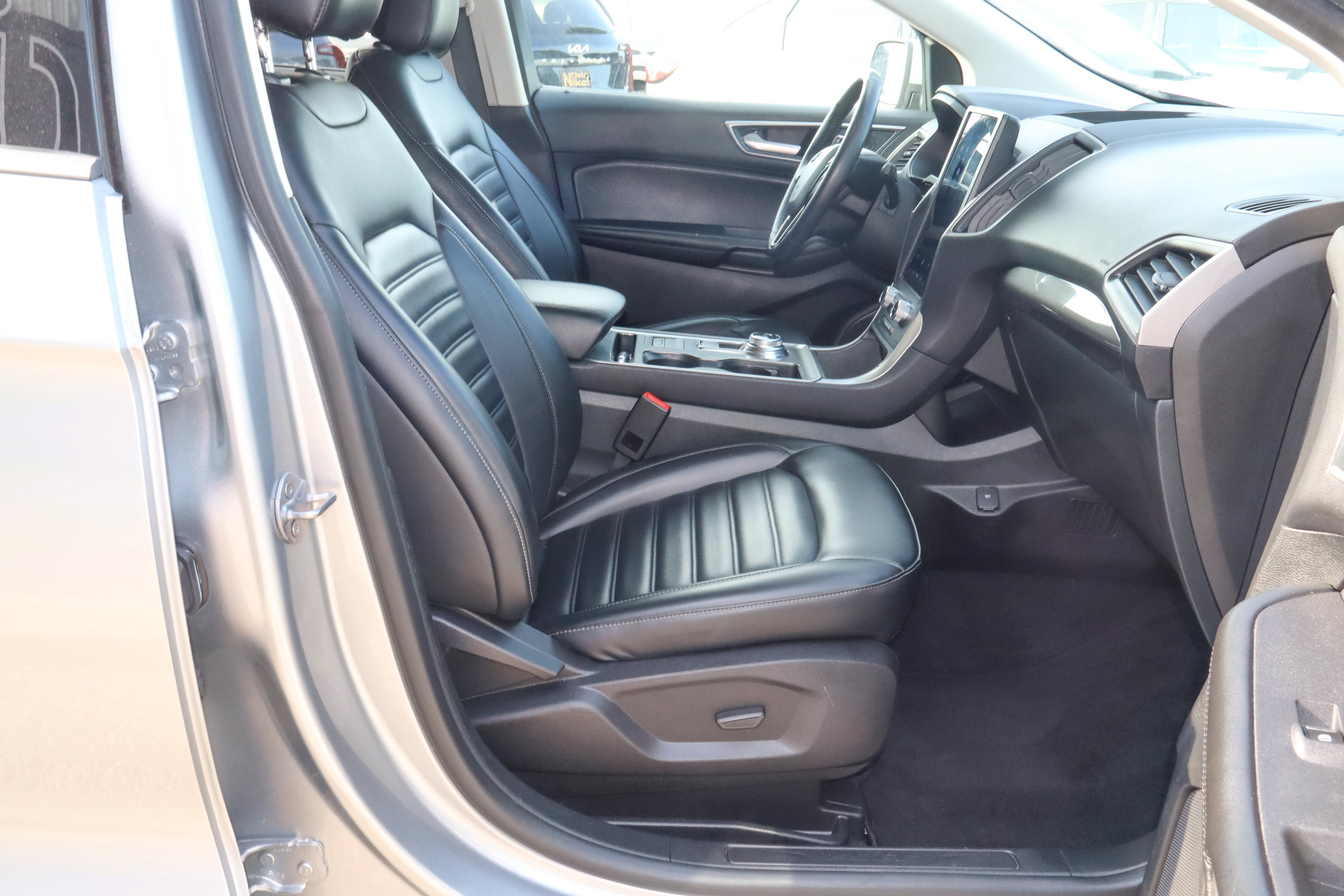 Used 2024 Ford Edge SEL AWD/4WD image 22