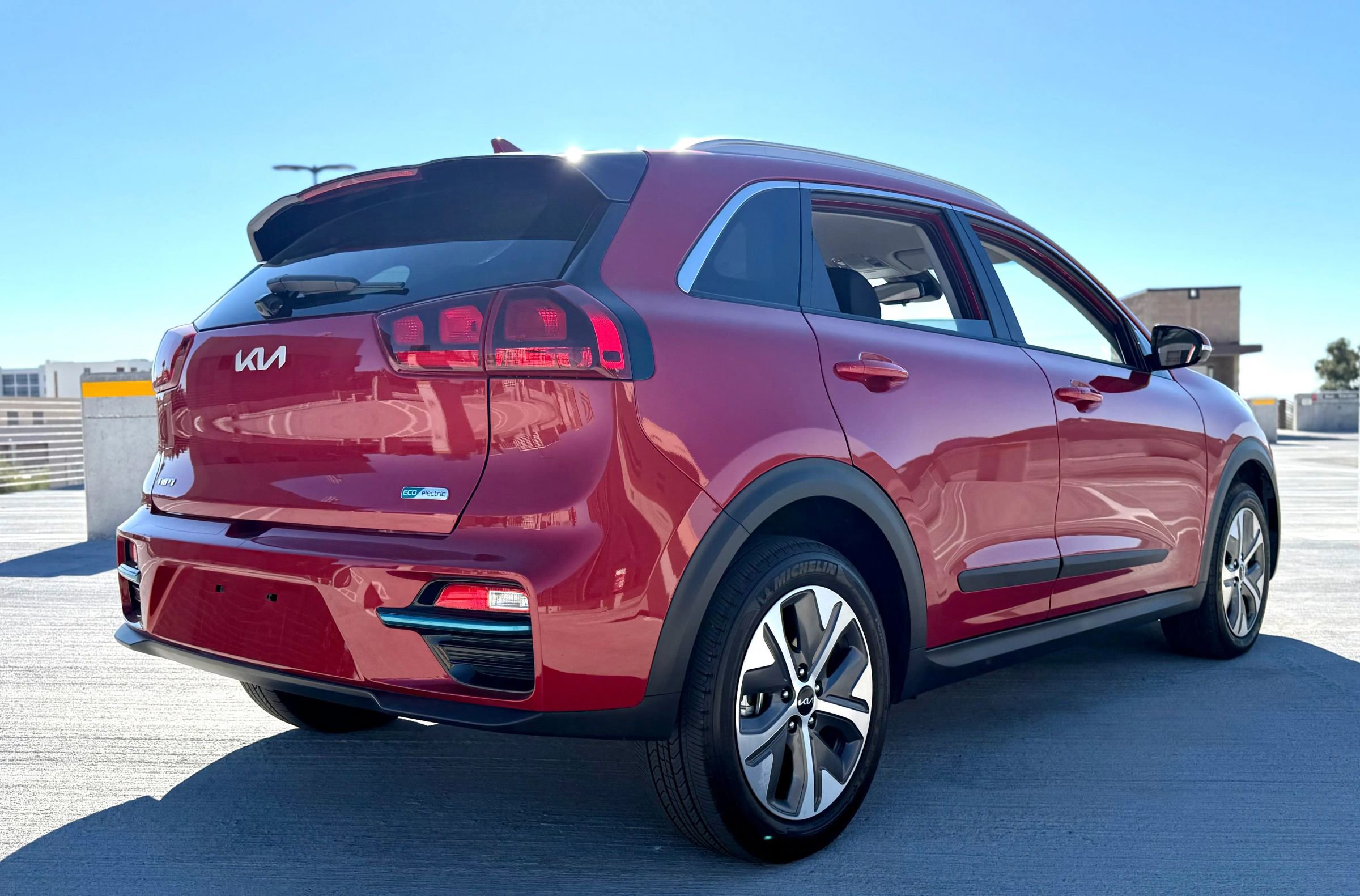 Used 2022 Kia Niro EX image 13