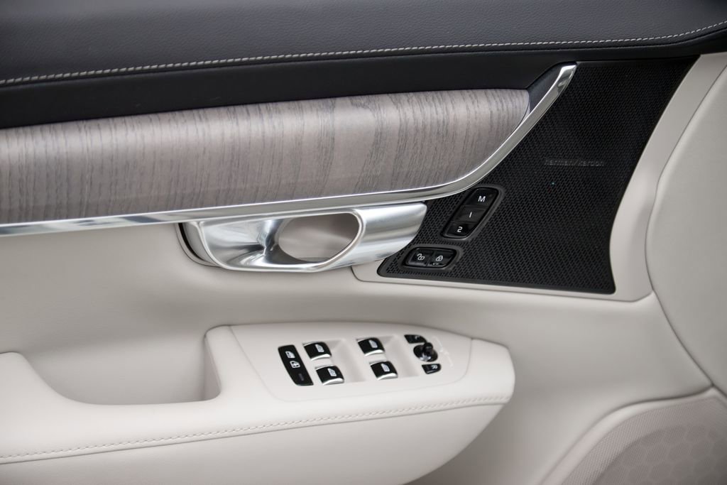 Certified 2023 Volvo S90 B6 Ultimate image 11