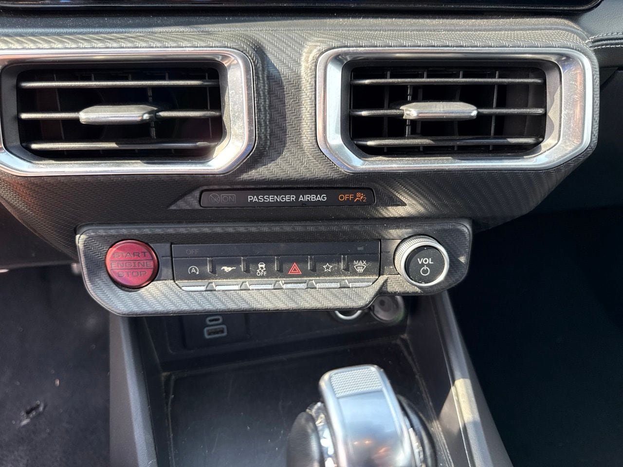 Used 2025 Ford Mustang Premium RWD image 21