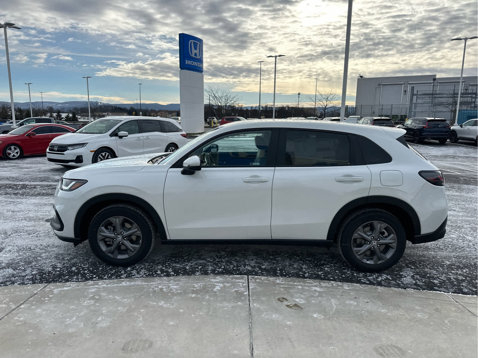 New 2026 Honda HR-V LX image 5