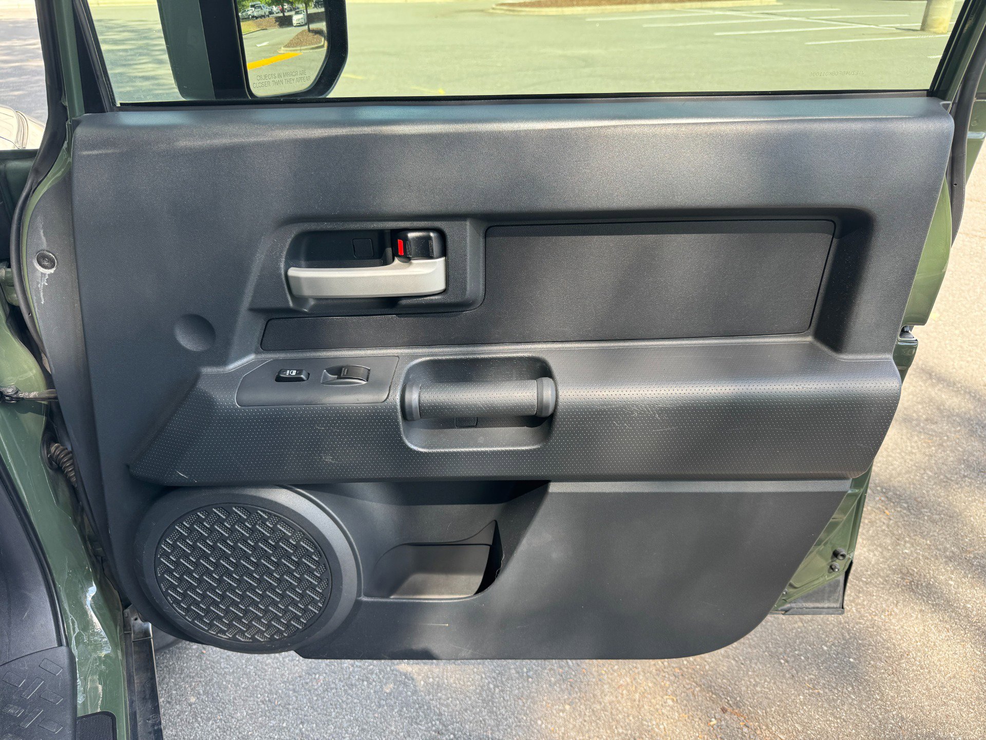 Used 2011 Toyota FJ Cruiser 2WD w/ Convenience Pkg image 41