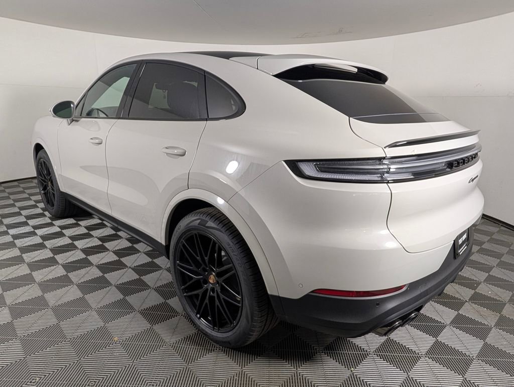 New 2026 Porsche Cayenne Coupe AWD/4WD image 3
