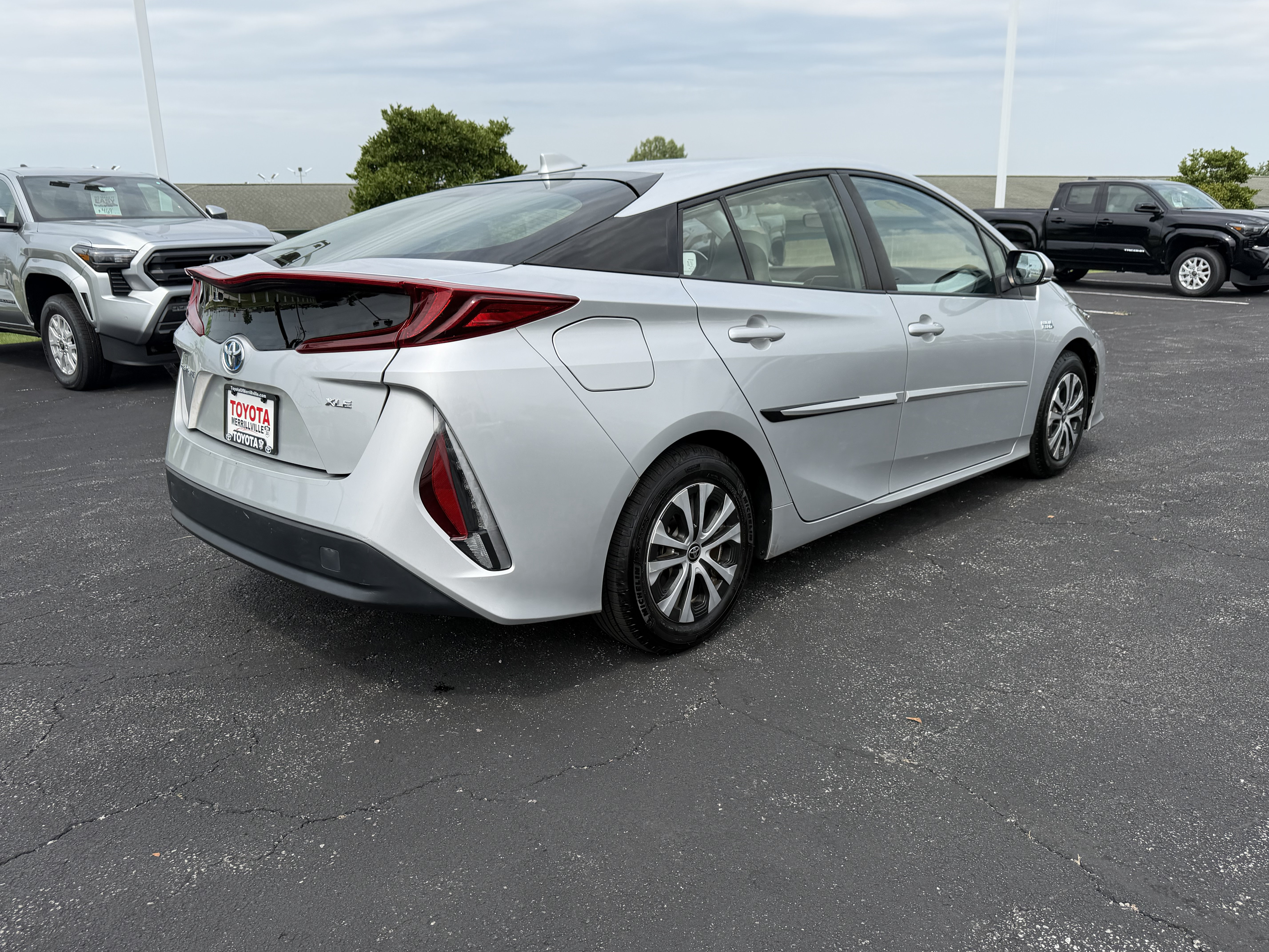 Used 2021 Toyota Prius Prime XLE FWD image 9