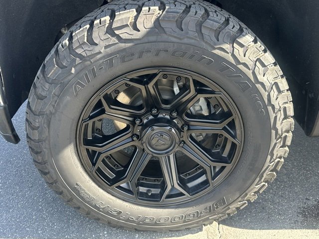 Used 2022 Chevrolet Silverado 3500 LT w/ Convenience Package image 17