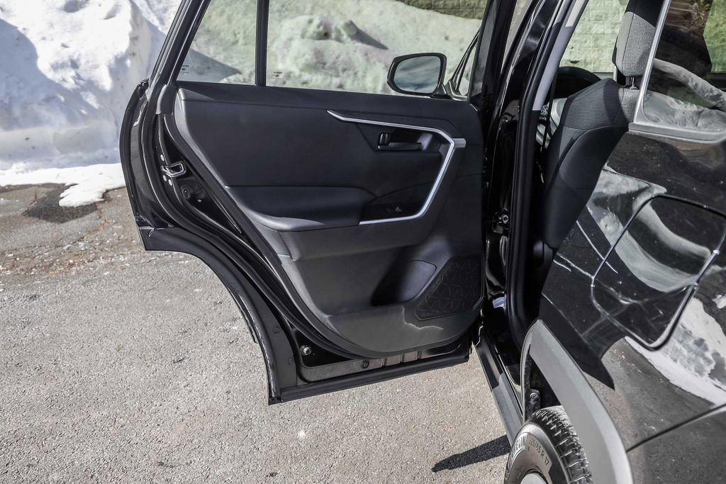 Used 2024 Toyota RAV4 LE image 18