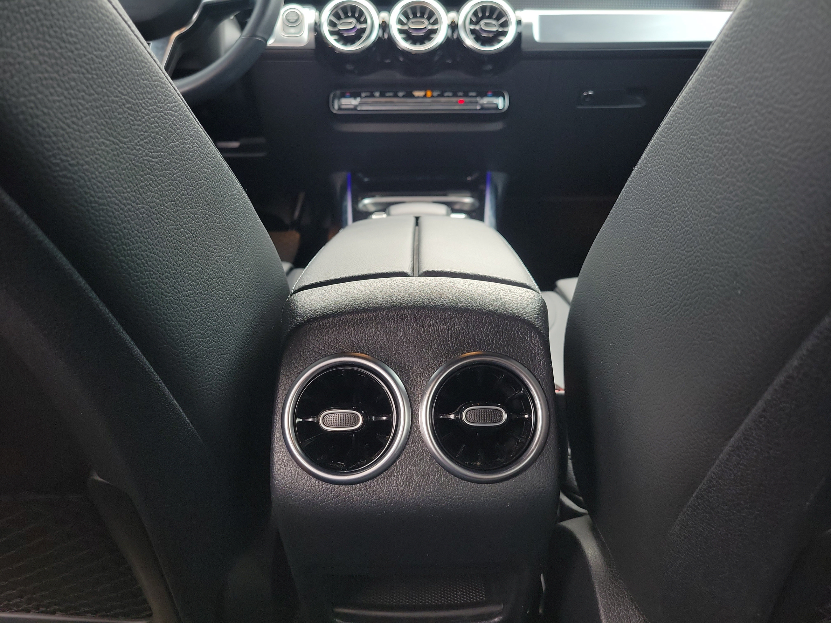 Certified 2022 Mercedes-Benz GLB 250 image 11