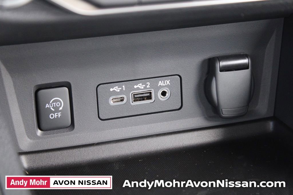 New 2025 Nissan Sentra SV image 24