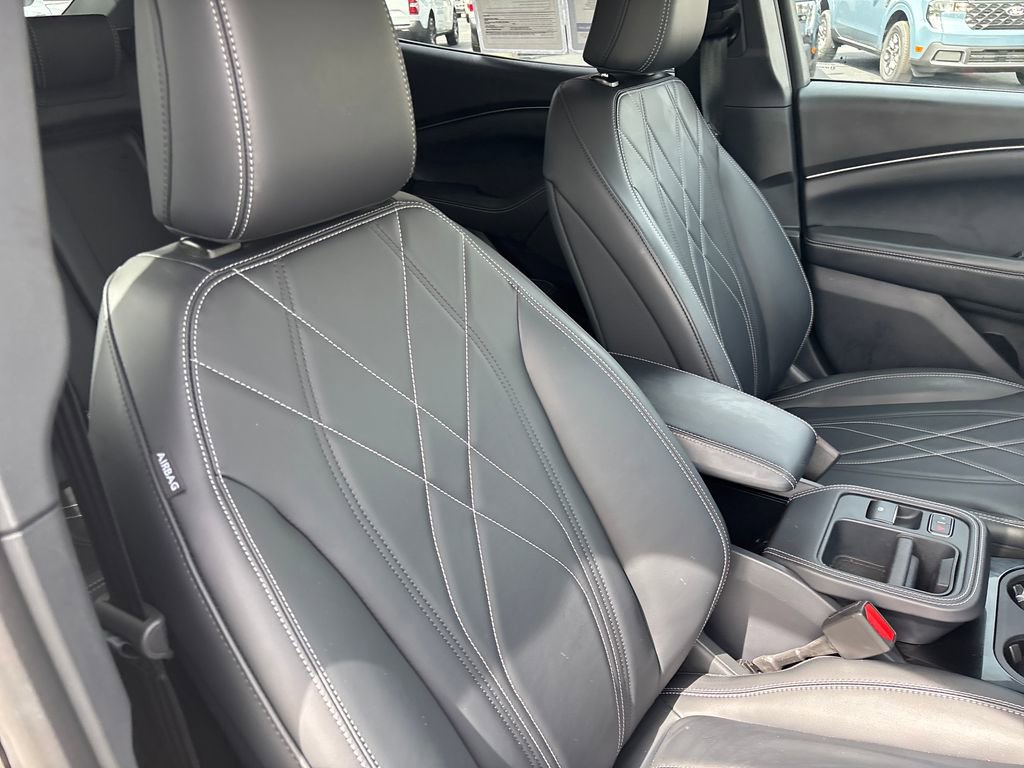 Used 2025 Ford Mustang Mach-E Select w/ Comfort Package Lite AWD/4WD image 32