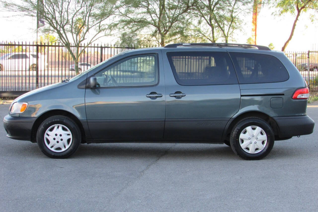 Used 2002 Toyota Sienna CE FWD image 8