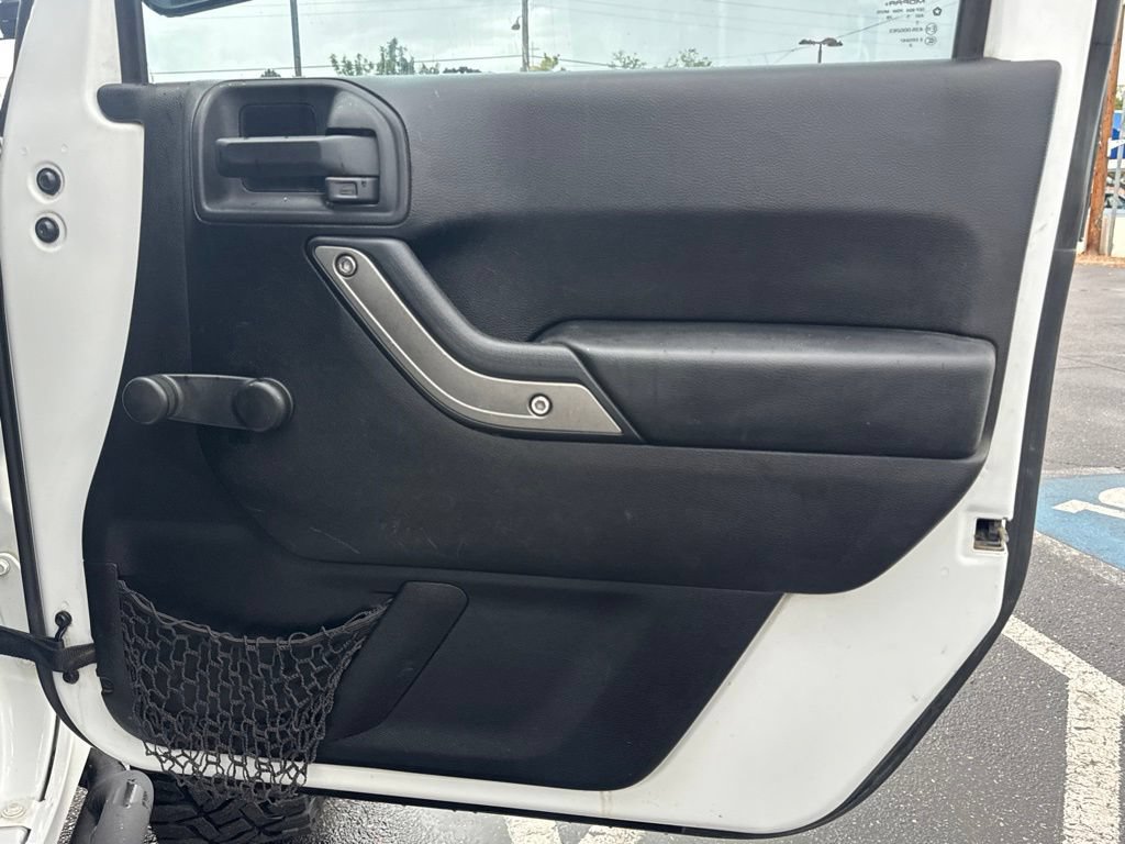 Used 2015 Jeep Wrangler Unlimited Sport AWD/4WD image 21
