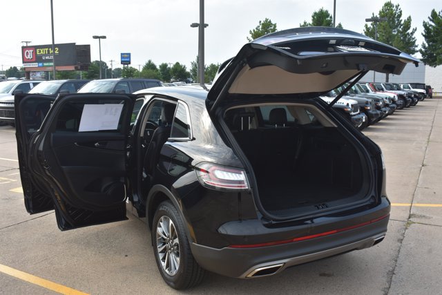 Used 2022 Lincoln Nautilus Reserve FWD image 15