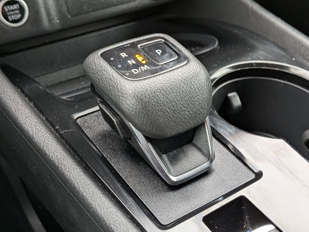 Used 2023 Nissan Rogue SV image 15