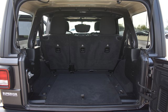 Used 2020 Jeep Wrangler Unlimited Sahara image 16