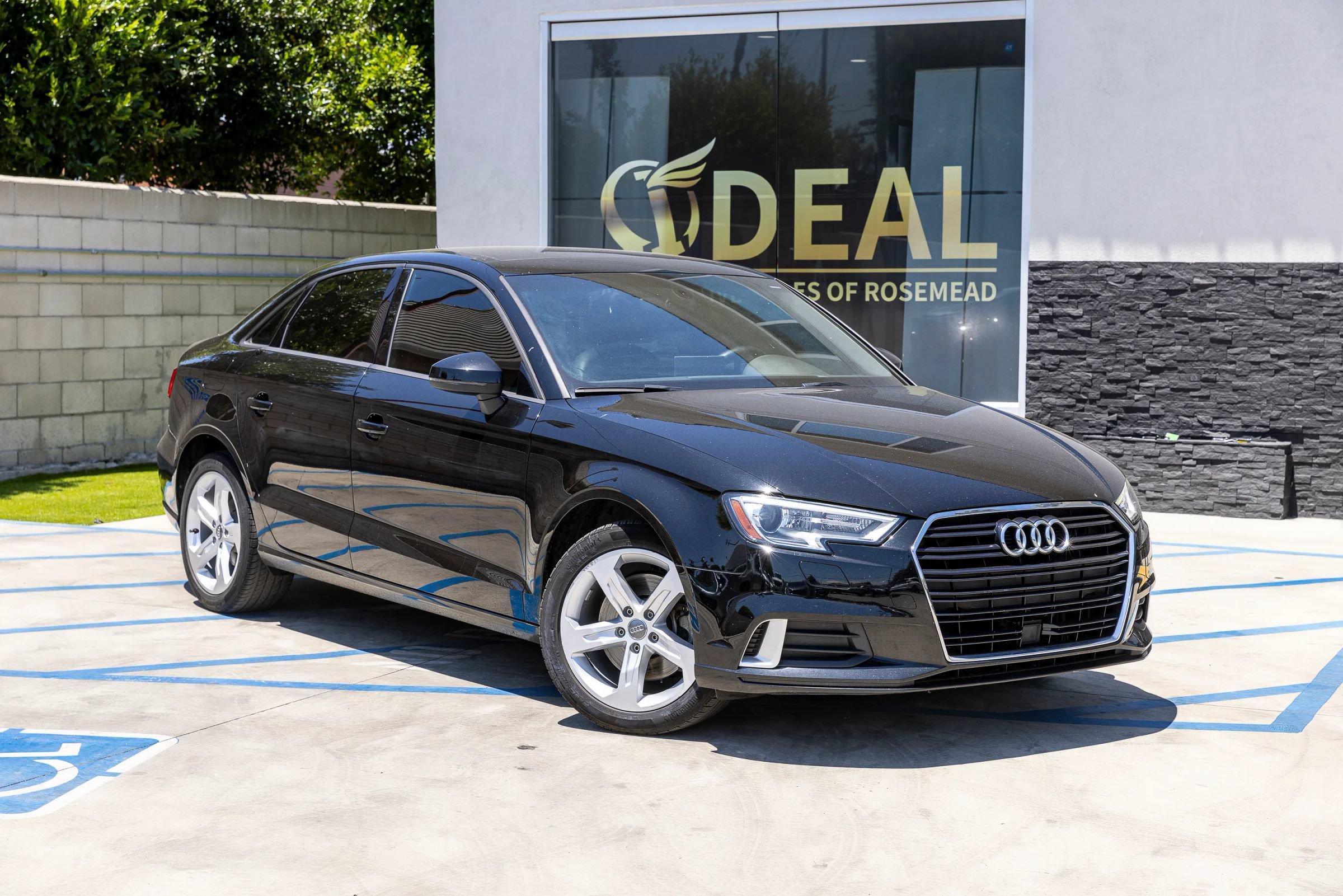 Used 2017 Audi A3 2.0T Premium w/ Convenience Package FWD image 2