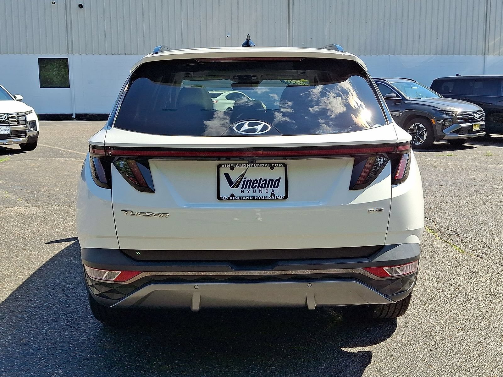 Certified 2024 Hyundai Tucson Limited AWD/4WD image 29