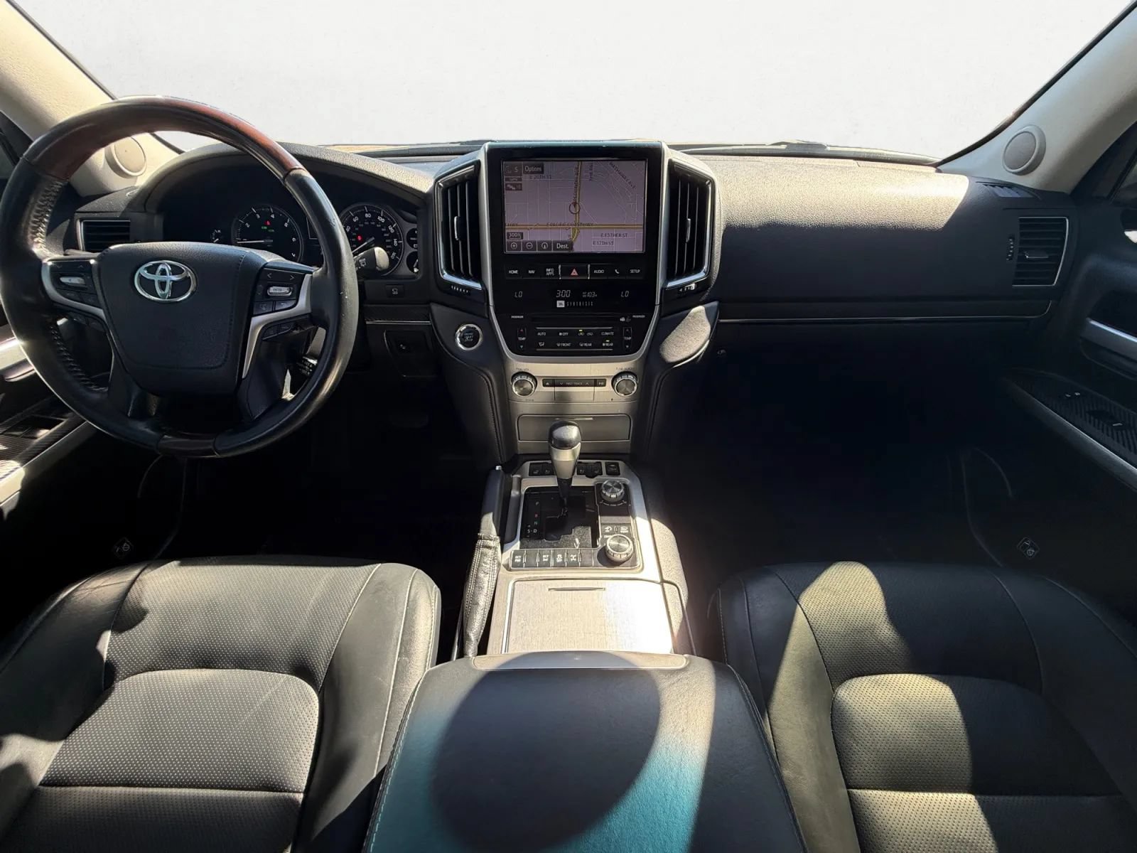 Used 2017 Toyota Land Cruiser AWD/4WD image 12