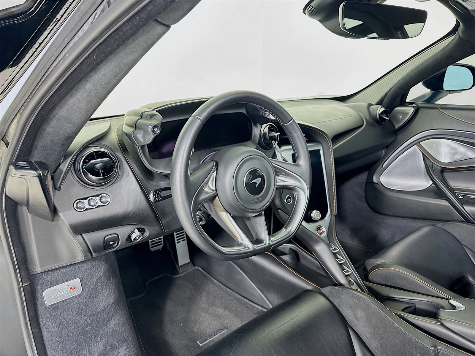 Used 2024 McLaren 750S image 10