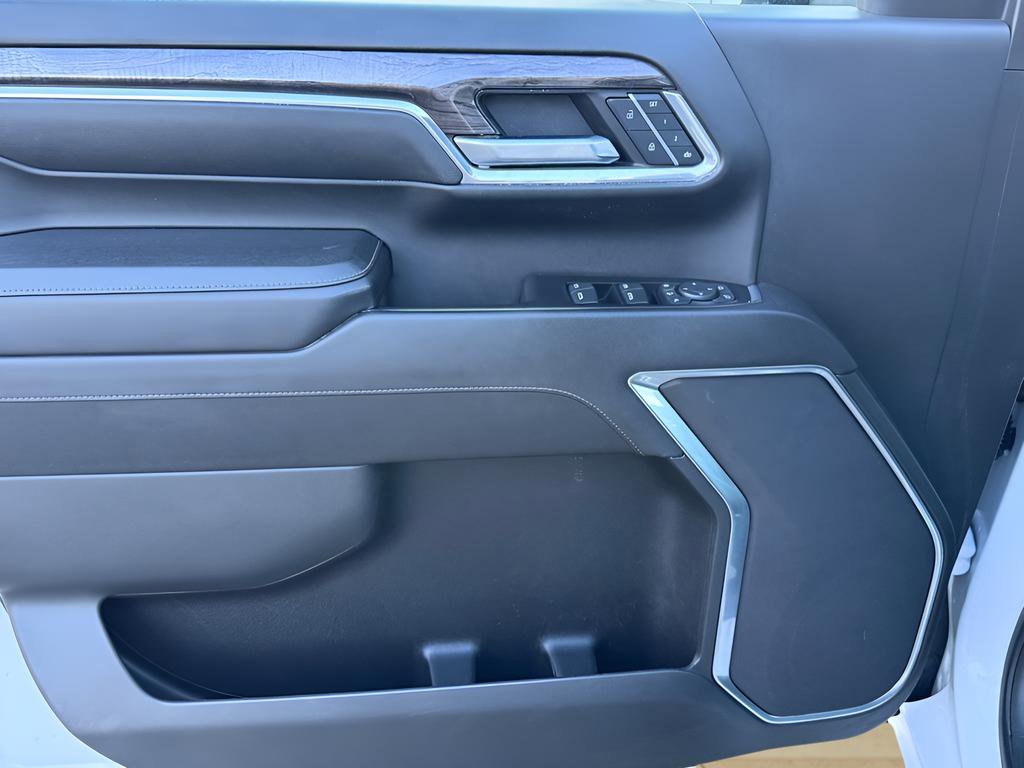 Used 2024 Chevrolet Silverado 2500 LTZ image 27