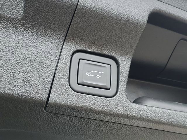 Certified 2023 GMC Acadia AT4 w/ Trailering Package AWD/4WD image 37