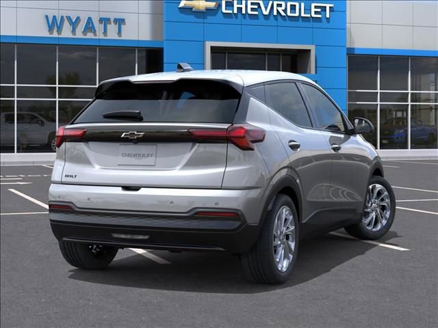 New 2027 Chevrolet Bolt LT FWD image 4