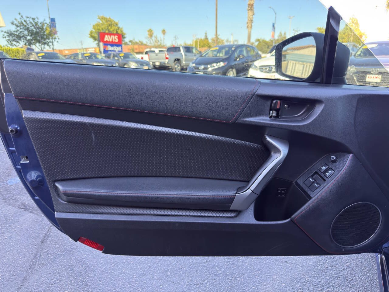 Used 2014 Scion FR-S RWD image 9
