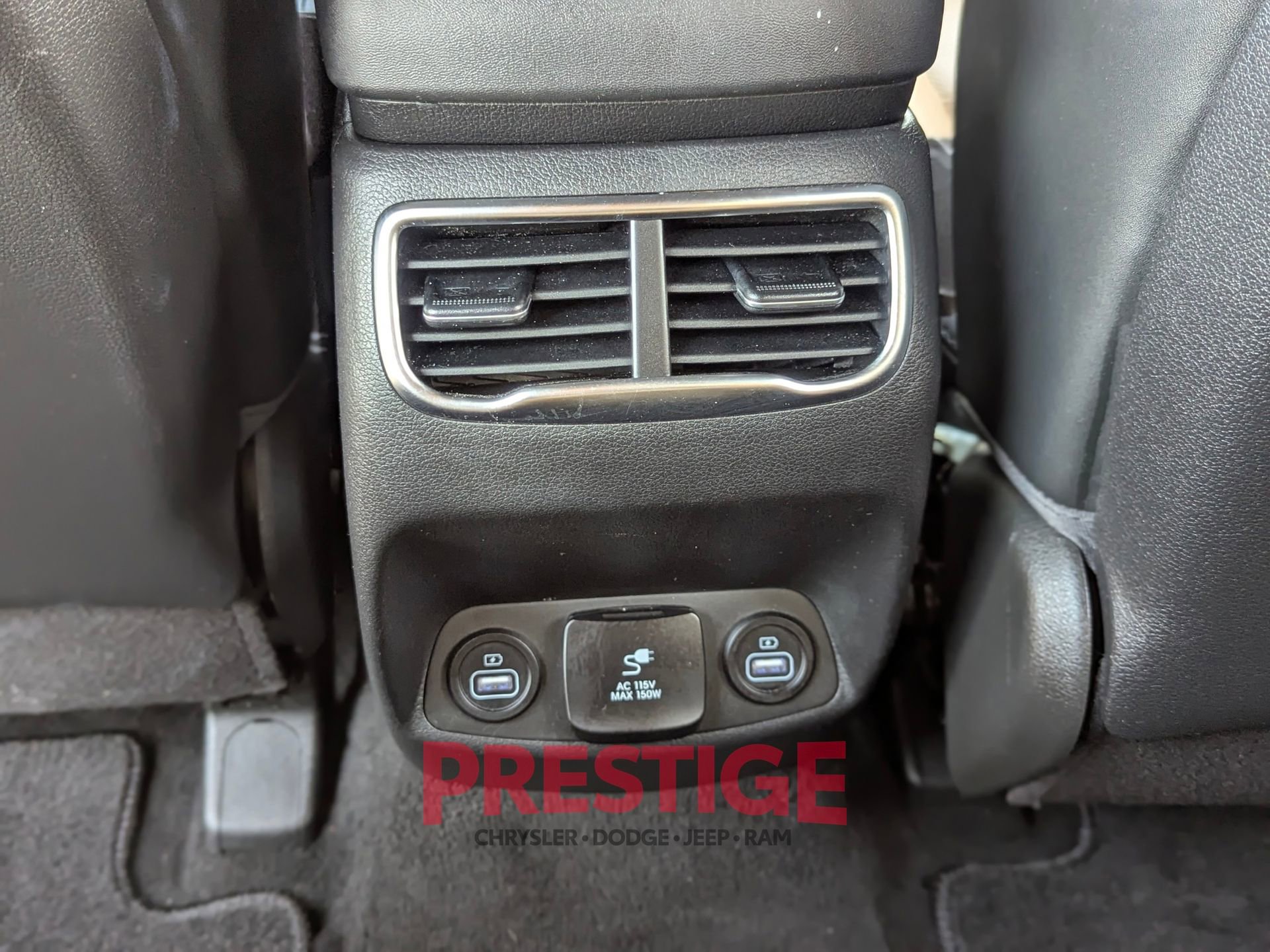 Used 2023 Hyundai Santa Fe Calligraphy w/ Cargo Package image 30