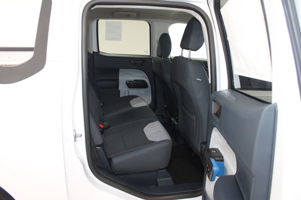 New 2025 Ford Maverick XLT w/ XLT Luxury Package image 31