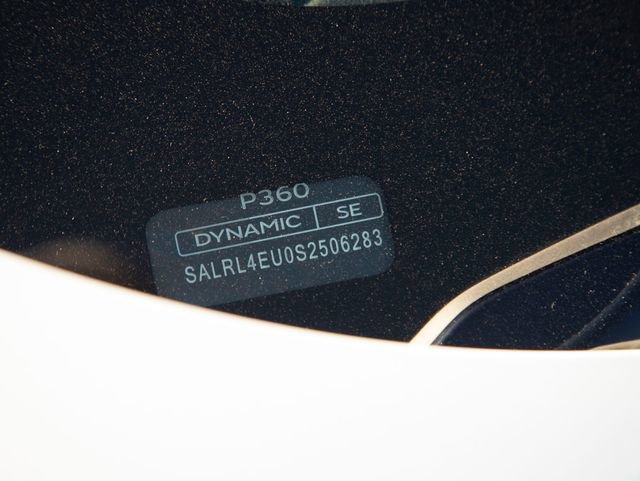 Used 2025 Land Rover Discovery Dynamic SE AWD/4WD image 35