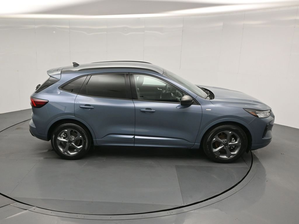 Certified 2023 Ford Escape ST-Line w/ Tech Pack #1 image 40